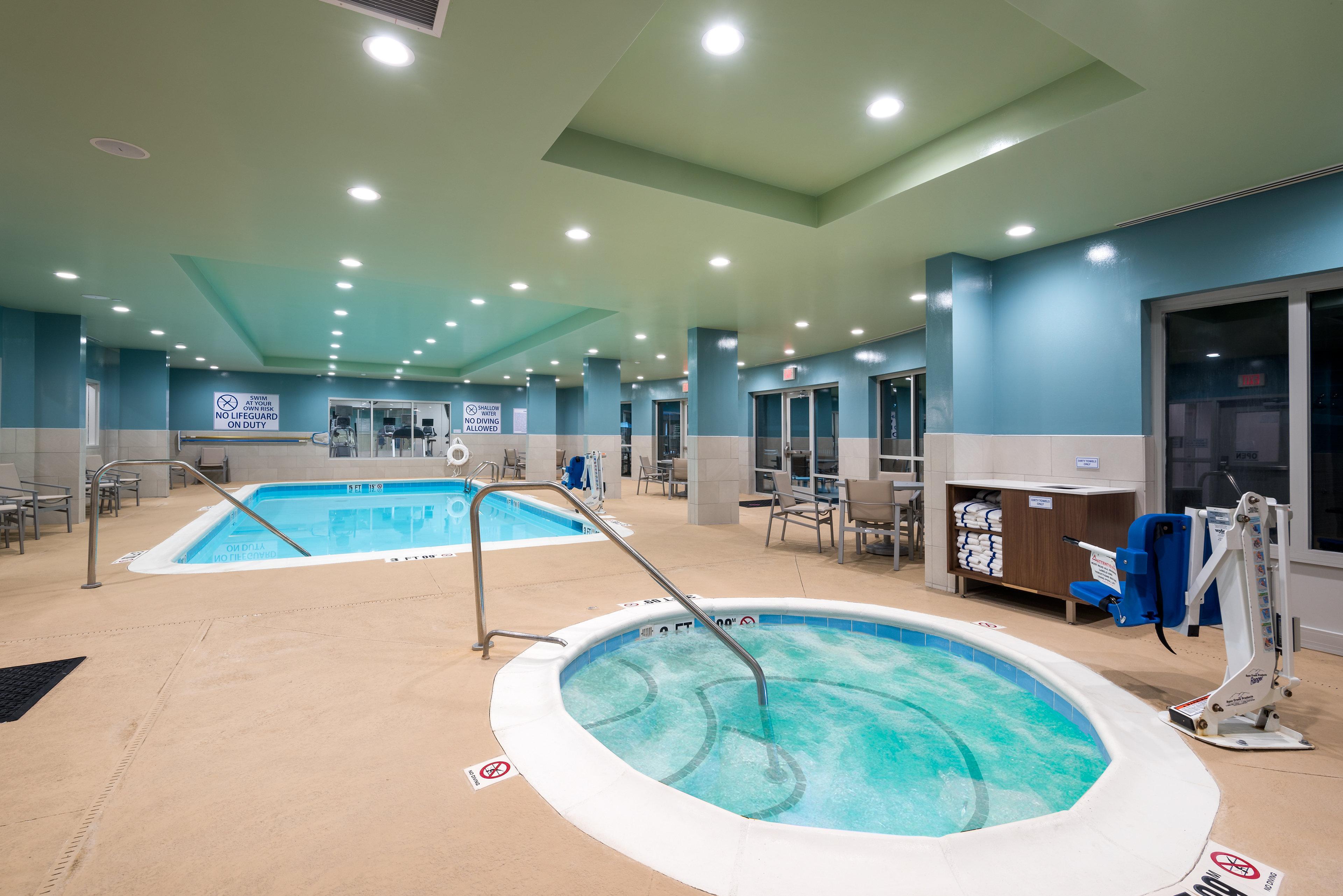 Holiday Inn Express & Suites Florence I-95 & I-20 Civic Ctr By Ihg Exterior photo