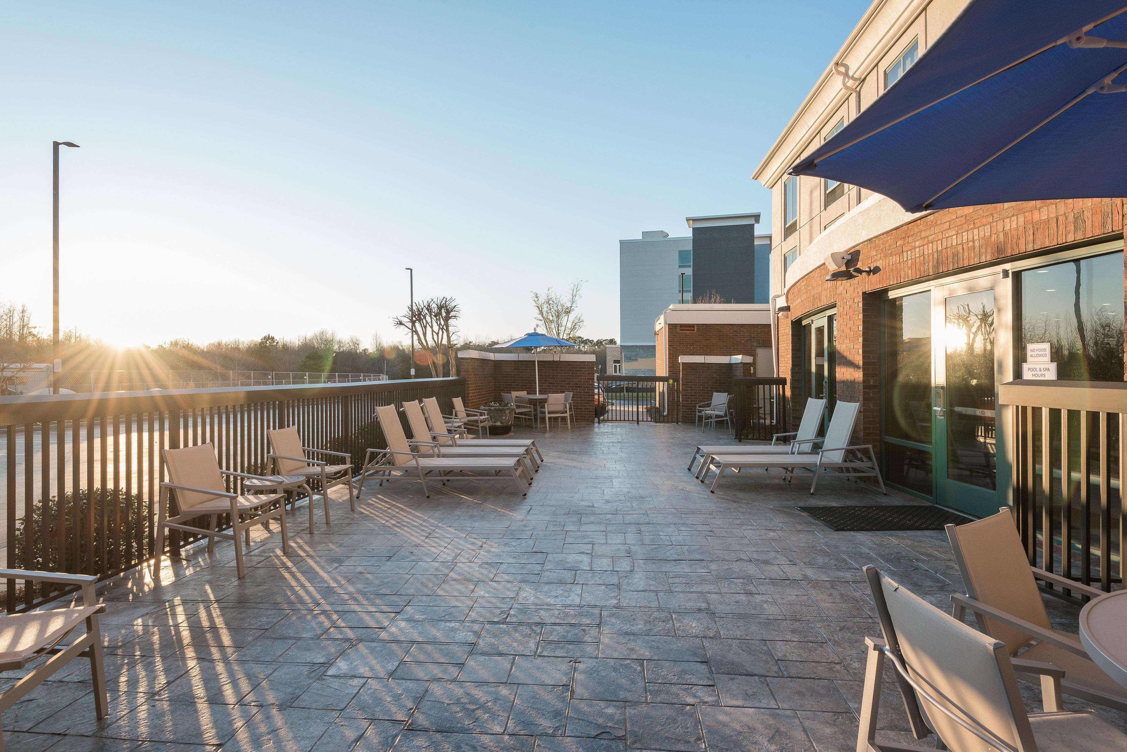 Holiday Inn Express & Suites Florence I-95 & I-20 Civic Ctr By Ihg Exterior photo