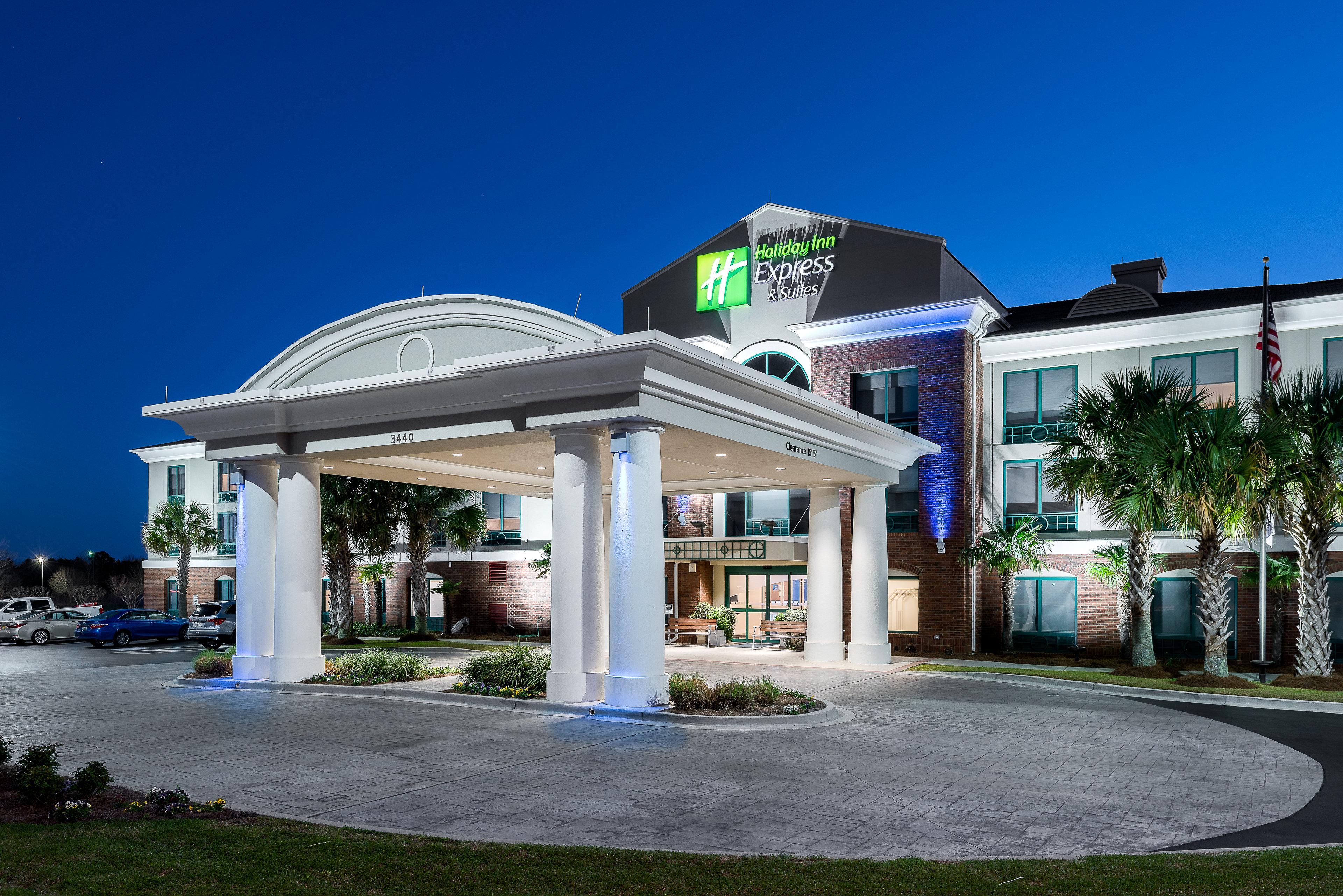 Holiday Inn Express & Suites Florence I-95 & I-20 Civic Ctr By Ihg Exterior photo